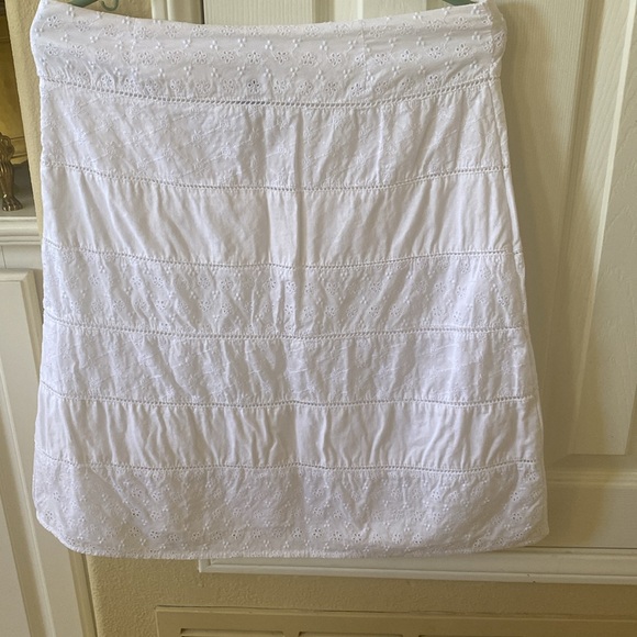 Linen blend eyelet skirt size 8 - Picture 6 of 6